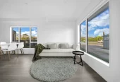 4 beds 2.5 baths home with garage, close to town centre schools, easy motorway centre, 92B Luke Street, East Otahuhu, Auckland