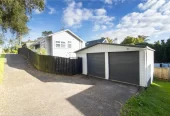 Sea views, Next to a seaside reserve, 123m2 3 beds 2 baths house with double garage, zoned for Blockhouse Bay School, Blockhouse Bay Intermediate, Lynfield College, and Green Bay High School, 51 Taunton Terrace, Blockhouse Bay, Auckland