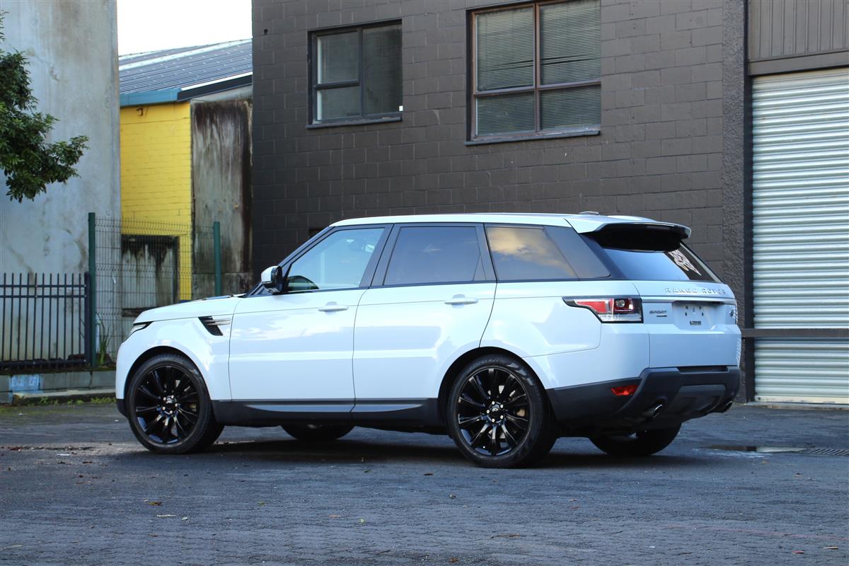 2017 Land Rover Range Rover Sport SP3.0 Supercharged RV/SUV Automatic, 5 seats, Petrol, 3,000 cc, 63,000 km