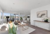 Macleans College zone, 190m2 3 beds 2 baths house with double garage, close to Mellons Bay Beach , MacDonald Walkway and Mcleay Reserve, Howick Village, zoned for Mellons Bay School, Bucklands Beach Intermediate, and Macleans College, 2/9 Colmar Road, Mellons Bay, Auckland