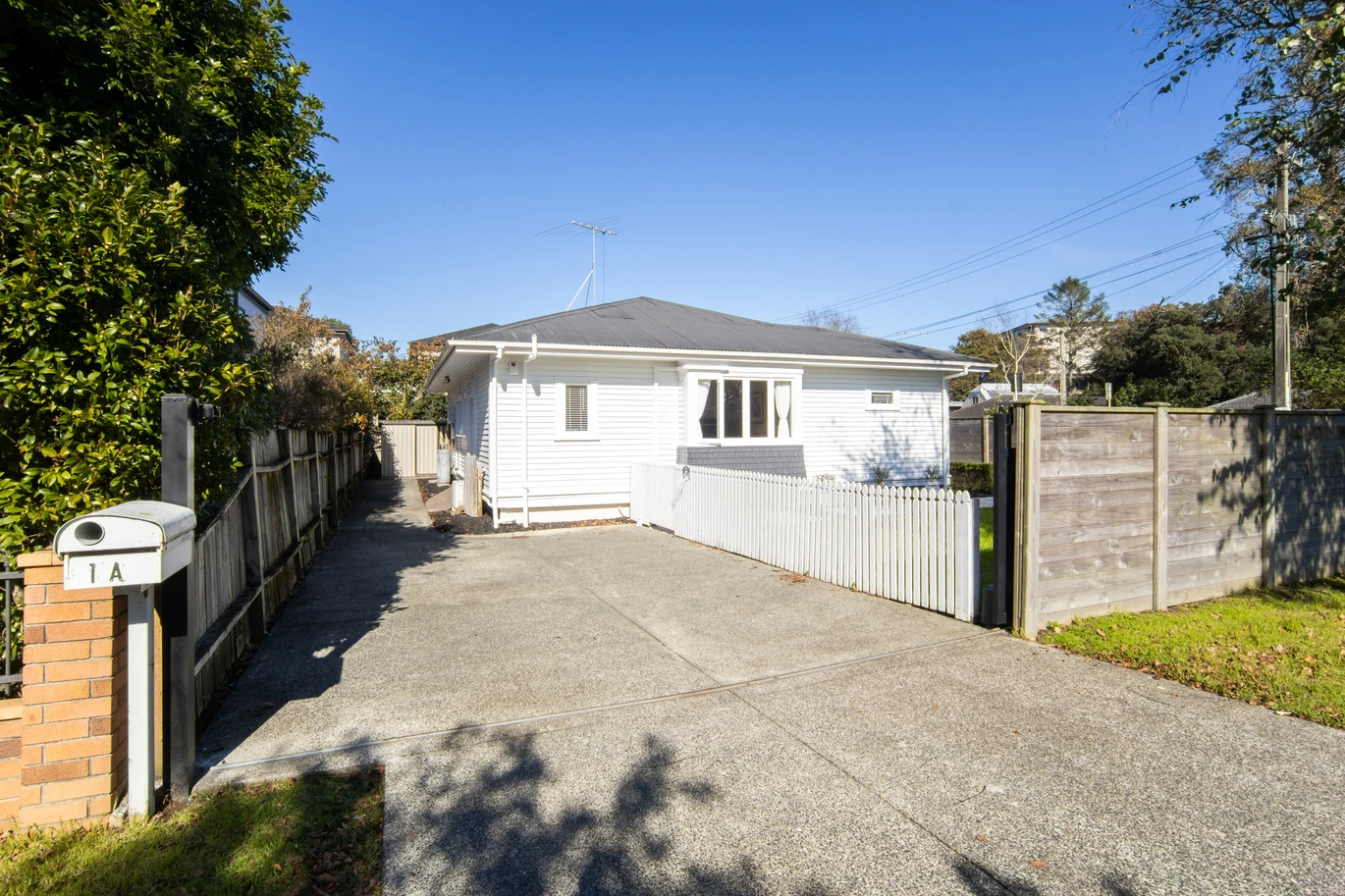 Move–in ready, Renovated 3 beds 1.5 bath house on 468m2 section, Royal Oak shopping centre and Three Kings Woolworths are close by. Iconic Monte Cecilia Park and One Tree Hill are nearby, easy motorway access, 1A Vagus Place, Royal Oak, Auckland