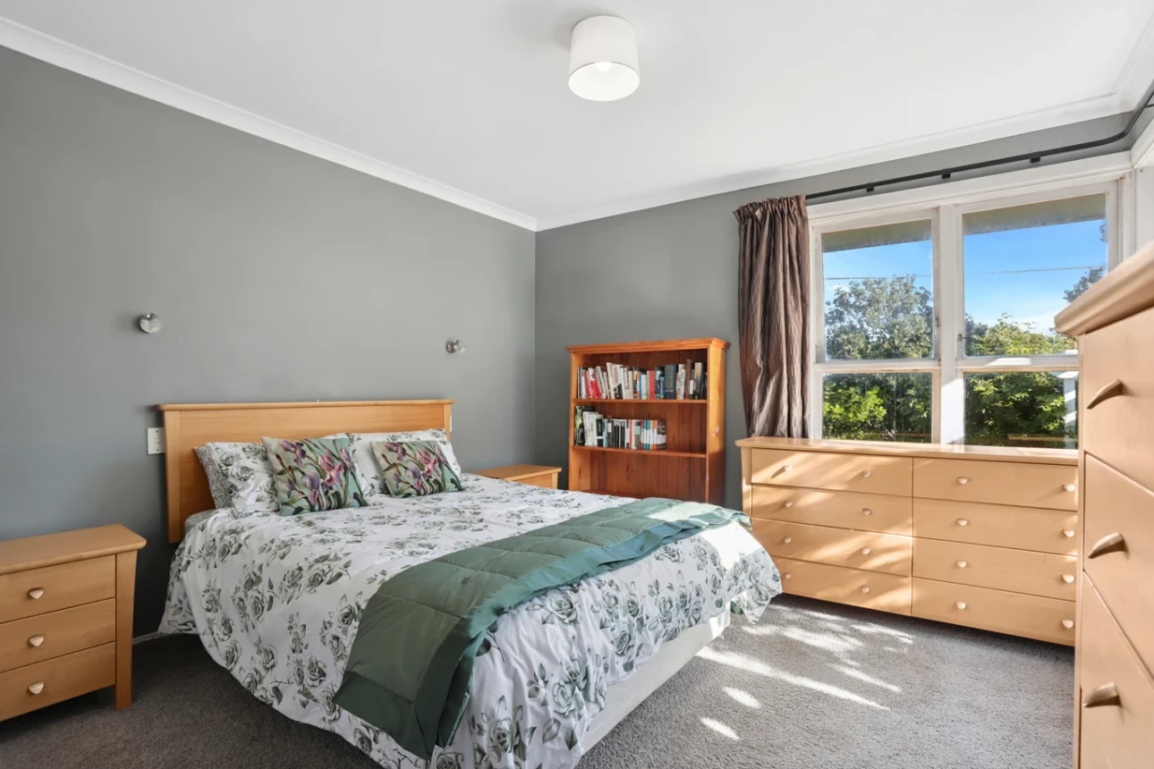Must sell, 4 beds 1 bath house on 890m2 section, Concept plans are already available, Enjoy effortless access to WestCity, local amenities, and transport links. The vendors are highly motivated and ready to meet the market. ALL CONJUNCTIONALS WELCOME, 15 Kingdale Road, Henderson, Auckland