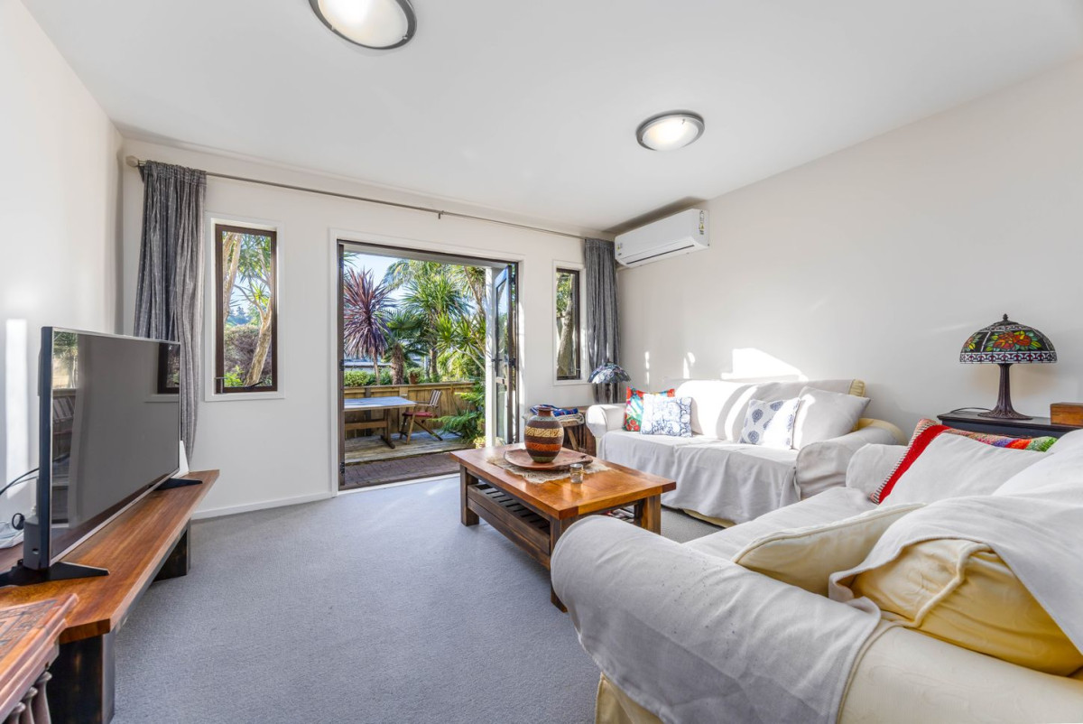 Motivated owner, 2 beds 1 baths home with garage in The Grange, enjou a tennis court and swimming pool, close to the Massey University campus, shopping mall, cafes, and public transport, 23/92 Bush Road, Albany, Auckland