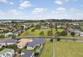 NECT to a reserve, 230m2 5 beds (2 ensuites) 3 baths house with double garage on 650m2 section, Minutes to the golf course, and Botany Town Centre. zoning for Botany Downs School, Howick Intermediate, Howick College and Pakuranga College, 24 Corta Bella Place, Golflands, Auckland