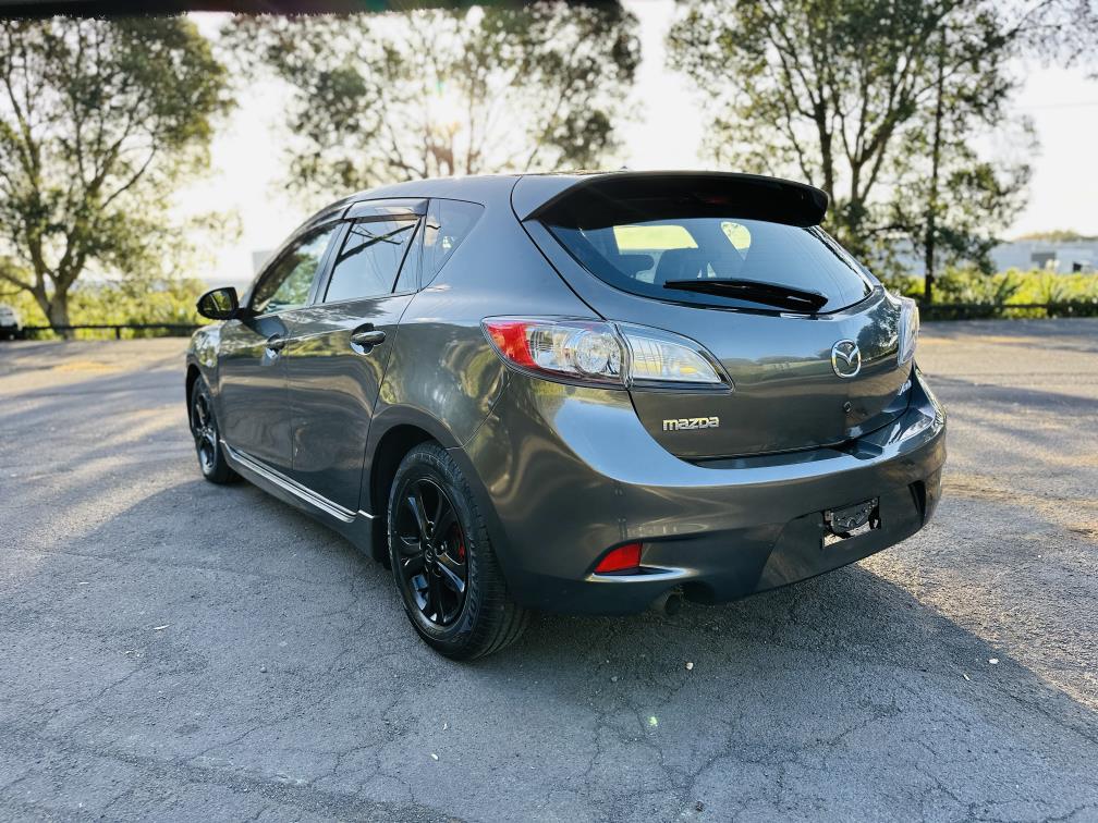 2012 Mazda Axela SPORTS !! Hatchback Tiptronic, Grey, 5 seats, New Import, Petrol, 1,500 cc, 17,565 km