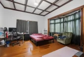 Mt Albert Grammar School zone, 4 beds + 3 flexi room 4 baths house on 1290m2 section, Walking distance to Eden Park, Dominion Road local restaurants, supermarkets, bus stations and Kingsland Train station, 4KM to Auckland CBD & Universities, 1 Onslow Road, Mount Eden, Auckland