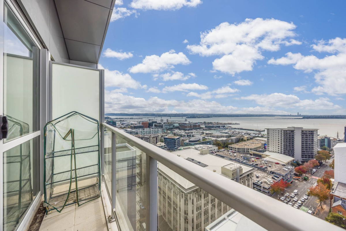 Auckland Girls Grammar school zone, 40m2 Freehold 2 beds 1 bath apartment, Just moments from Sky Tower, easy motorway access, 19G/34 Kingston Street, Auckland Central, Auckland