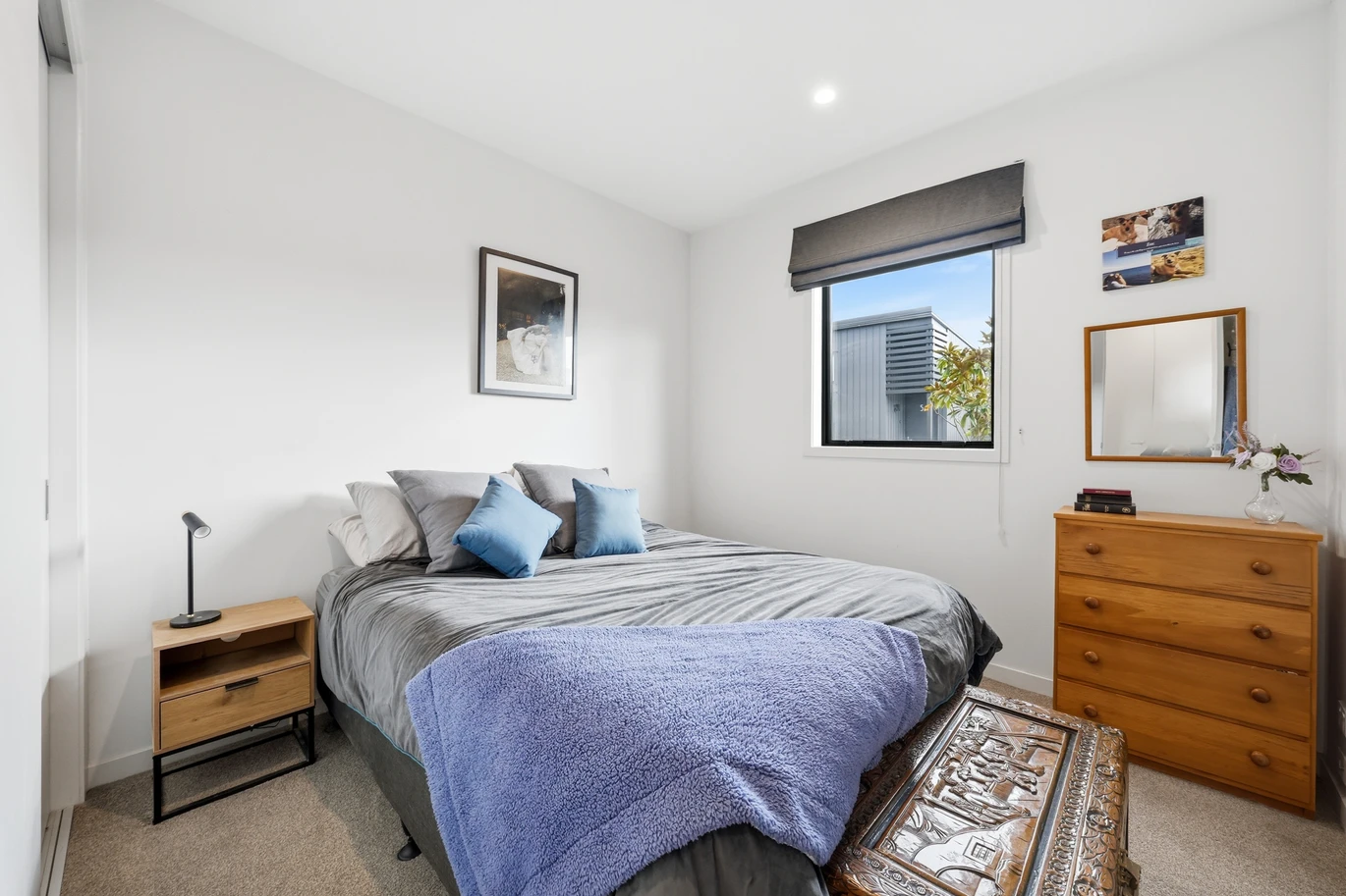 Built by Jalcon Homes, 2 beds 1 bath 1 car park apartment, Positioned on the ground level with its own private courtyard, just a short stroll to the heart of Kumeu, with easy access to Westgate Shopping Centre, SH16 motorway links, zoned for Huapai District School, St Paul’s School, and Massey High School, 3/38 Jane Maree Road Kumeu, Auckland