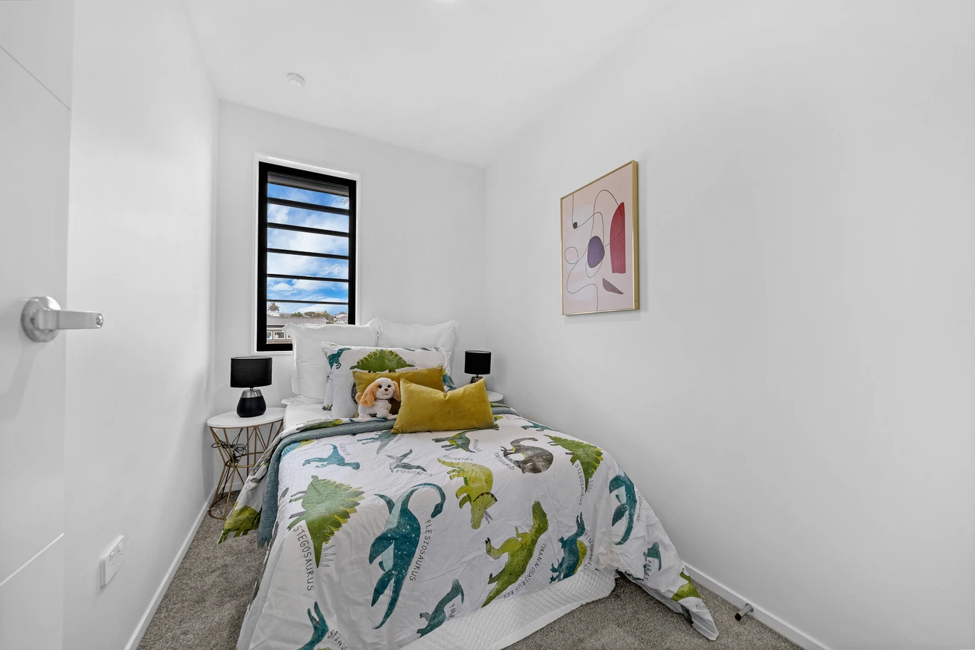 Brandnew 3 beds 3.5 baths home with garage, a ground floor spacious rumpus with bathroom, ready to serve as a fourth bedroom, minutes from Pakuranga Plaza, cafes, and restaurants, 9/20 Ayr Road Pakuranga, Auckland
