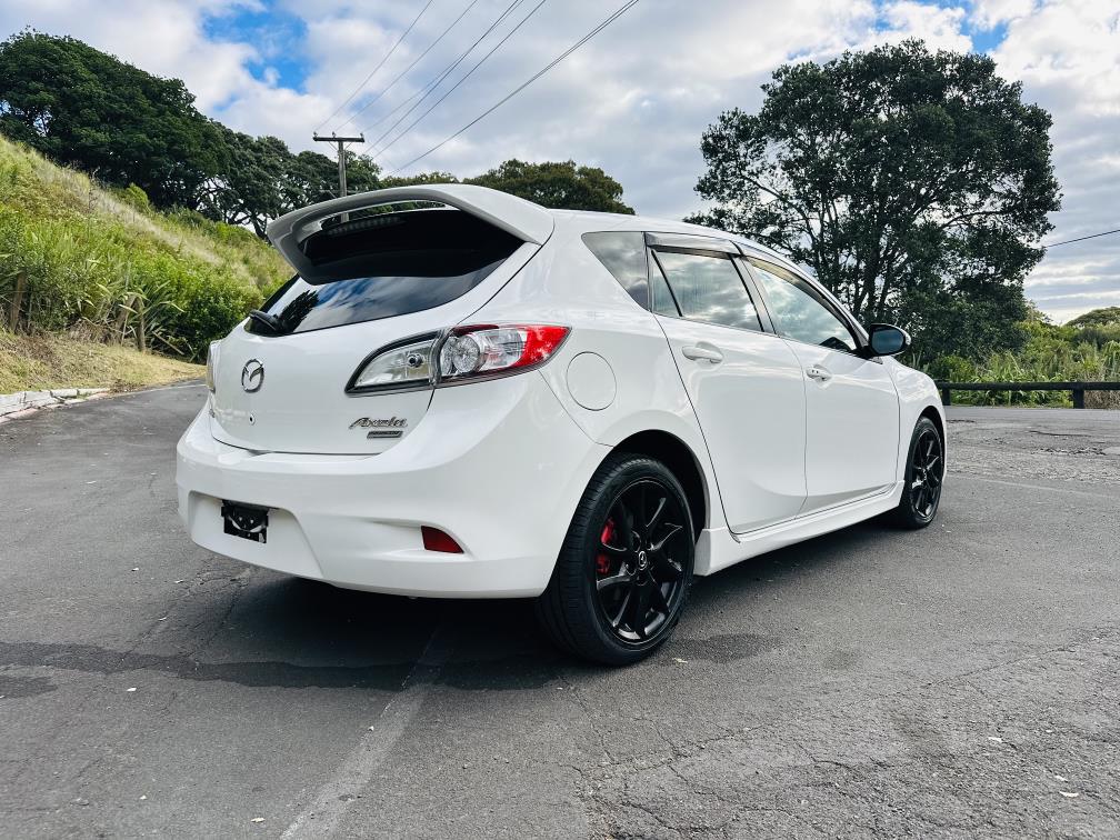 2013 Mazda Axela 20S SPORTS !! SKYACTIVE ENGINE !! Hatchback Tiptronic, 5 seats, New Import, Petrol, 2,000 cc, 65,727 km