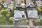 Macleans College zone, 190m2 3 beds 2 baths house with double garage, close to Mellons Bay Beach , MacDonald Walkway and Mcleay Reserve, Howick Village, zoned for Mellons Bay School, Bucklands Beach Intermediate, and Macleans College, 2/9 Colmar Road, Mellons Bay, Auckland