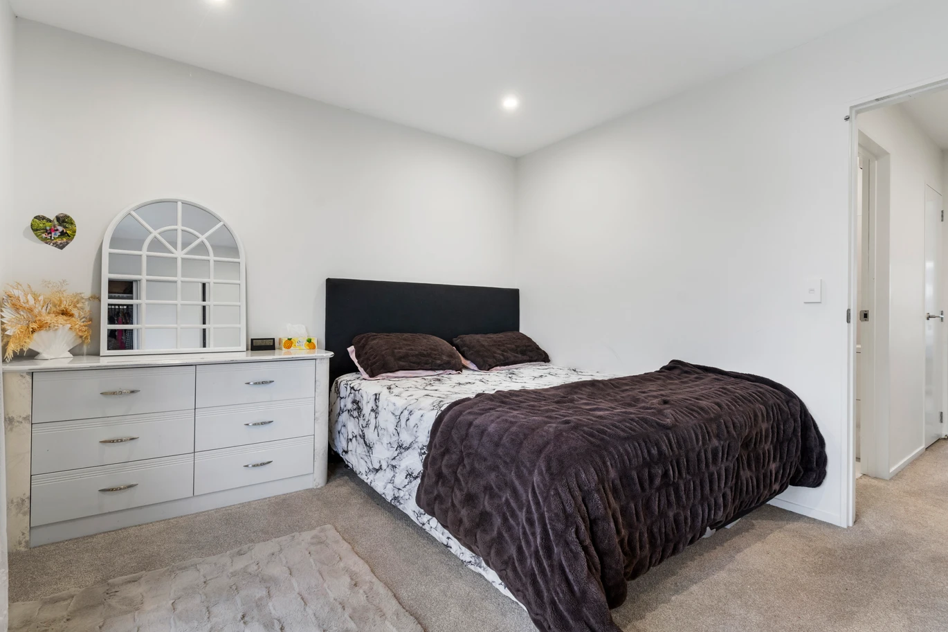 Urgent sale, Fletcher Built Freehold Home | No Body Corp Fees |2 Bedrooms | 1.5 Bathrooms | Floor Area 82 sqm (m.o.l) | Land Area 101 sqm | Reserve Outlook, close to Ormiston Town Centre and zoned for excellent local schools, 16 Rorida Lane Flat Bush, Auckland