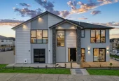 327m2 7 beds ( 5 ensuites) 6.5 baths house with double garage and 2-beds granny, total 6 car parks, close to schools, shopping centre, easy motorway access, 47 Koromeke Street Flat Bush, Auckland