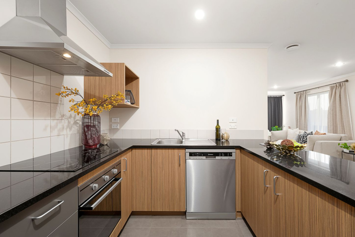 120m2 Brick and tile 3 beds 2 baths house with garage on 351m2 section, just moments from Glen Eden’s vibrant village centre with its array of cafes, shops, and supermarkets. The Glen Eden train station, Zoned for local schools including Glen Eden School and near popular parks like Parrs Park, 23 Anna Lane, Glen Eden, Auckland