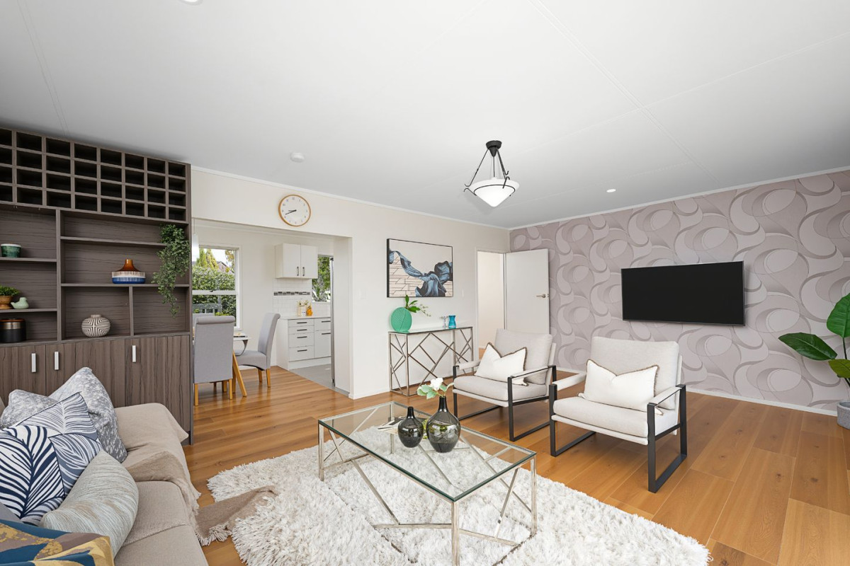190m2 3 beds 1 bath house with garage on 723m2 section, upstairs 3 beds 1 bath kitchen and lounge, Downstairs opens up a world of possibilities. With a large, flexible area ready for transformation, Whether it’s creating room for extended family, a private retreat, a home business, or adding serious value, the choice is yours, 41 Spence Road, Henderson, Auckland