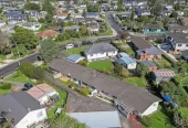 For rent, 3 beds 1 bath townhouse with car park, Available now, 2/31 Bowater Place, Manurewa, Auckland