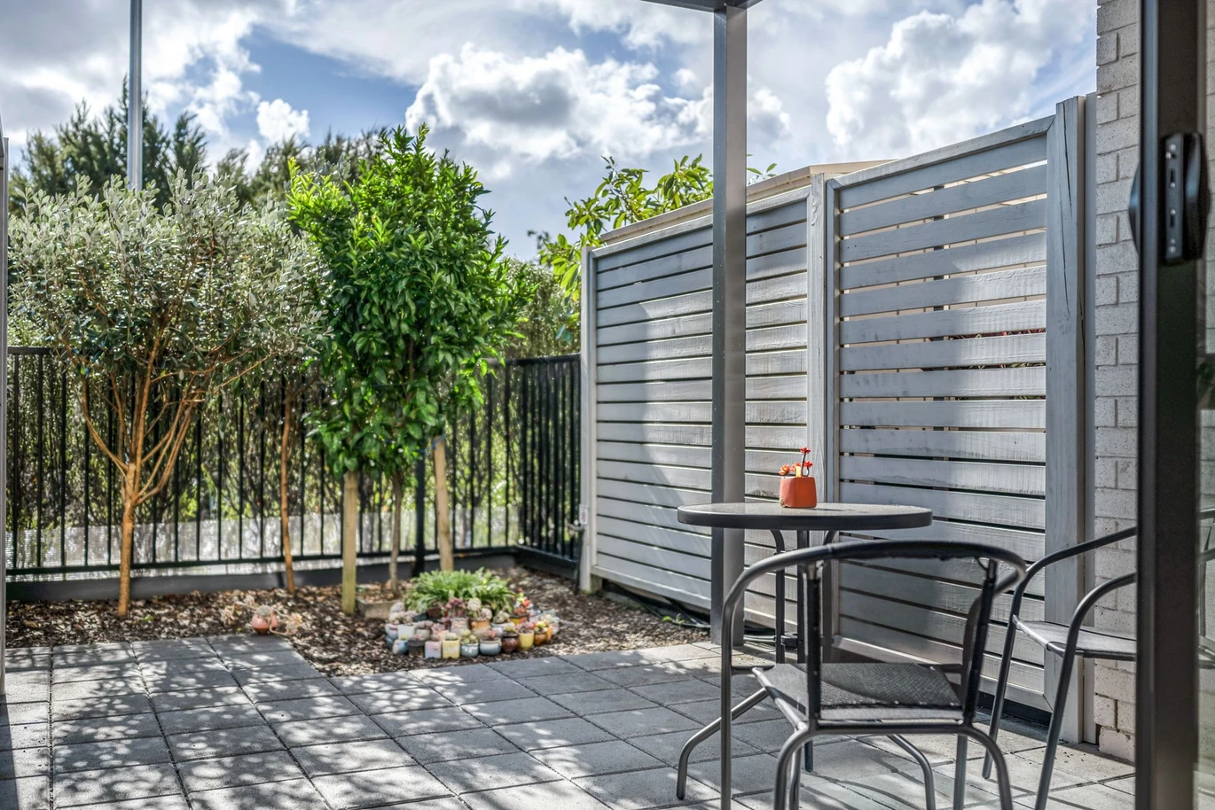 Urgent sale, Fletcher Built Freehold Home | No Body Corp Fees |2 Bedrooms | 1.5 Bathrooms | Floor Area 82 sqm (m.o.l) | Land Area 101 sqm | Reserve Outlook, close to Ormiston Town Centre and zoned for excellent local schools, 16 Rorida Lane Flat Bush, Auckland