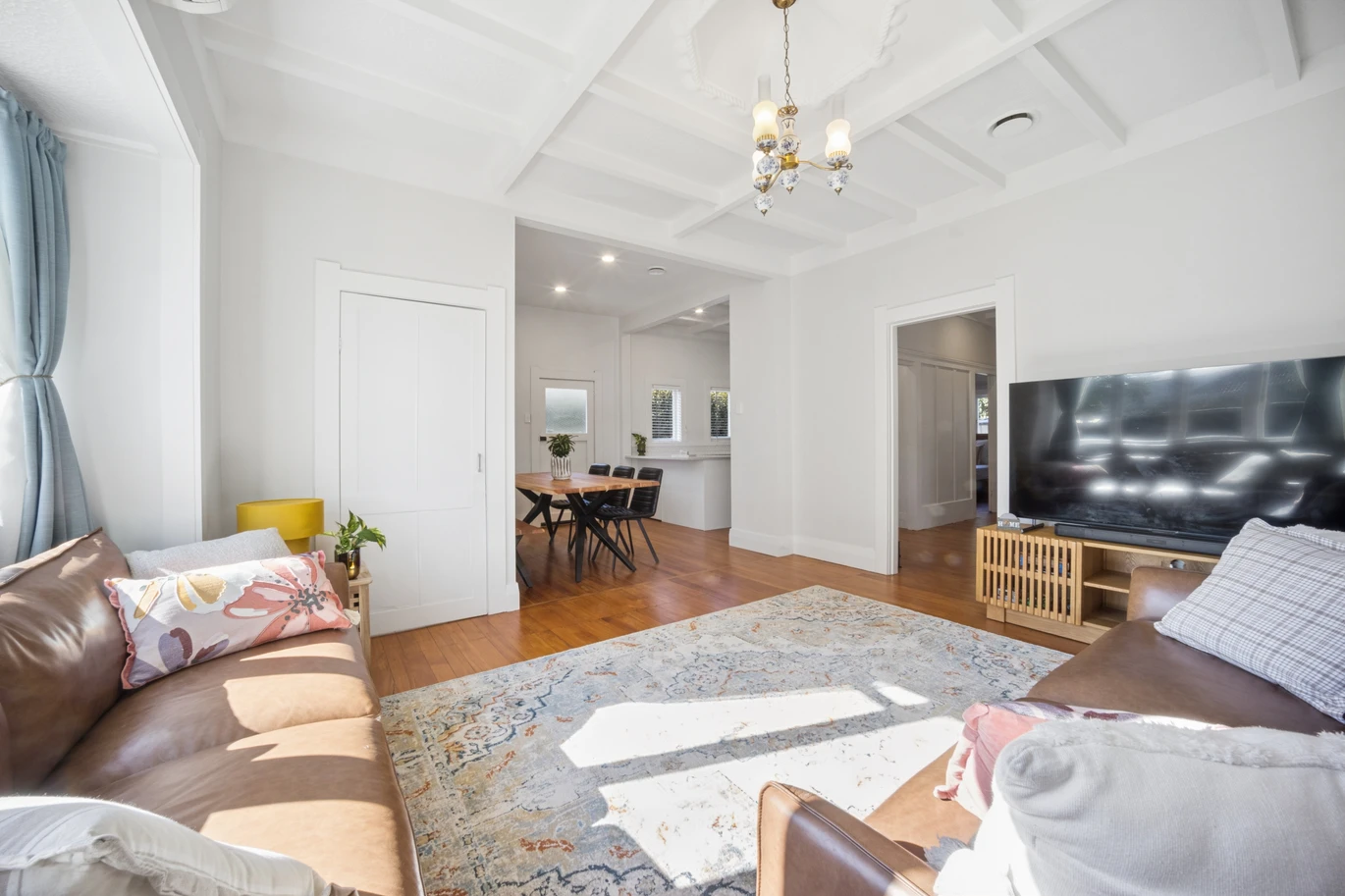 Move–in ready, Renovated 3 beds 1.5 bath house on 468m2 section, Royal Oak shopping centre and Three Kings Woolworths are close by. Iconic Monte Cecilia Park and One Tree Hill are nearby, easy motorway access, 1A Vagus Place, Royal Oak, Auckland