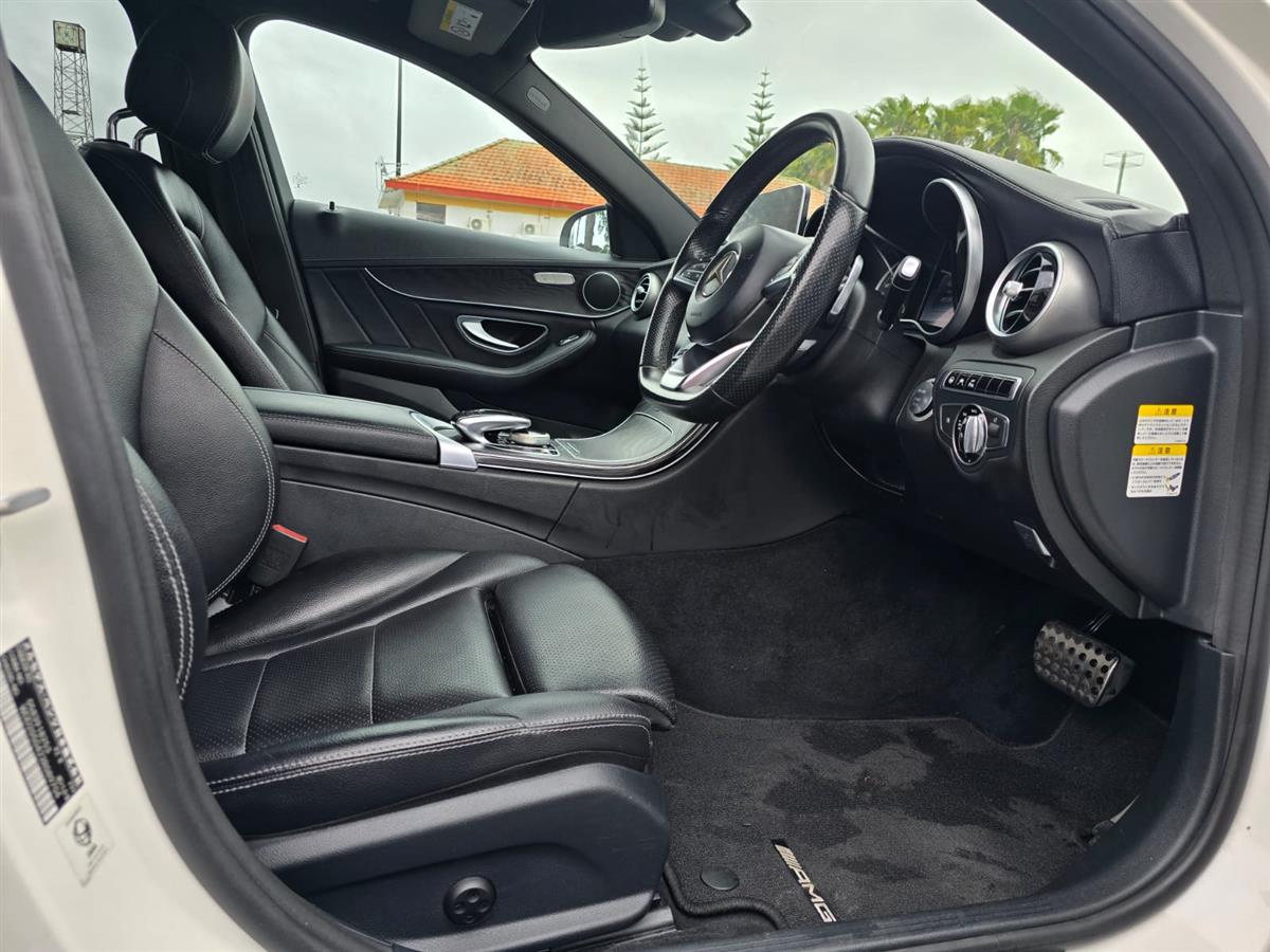 2015 Mercedes-Benz C 200 **Push Start**Cruise Control**Fully Leather & Electric Seats**Reversing Camera** Sedan Automatic, 5 seat, Petrol, 1,991 cc, 69,134 km