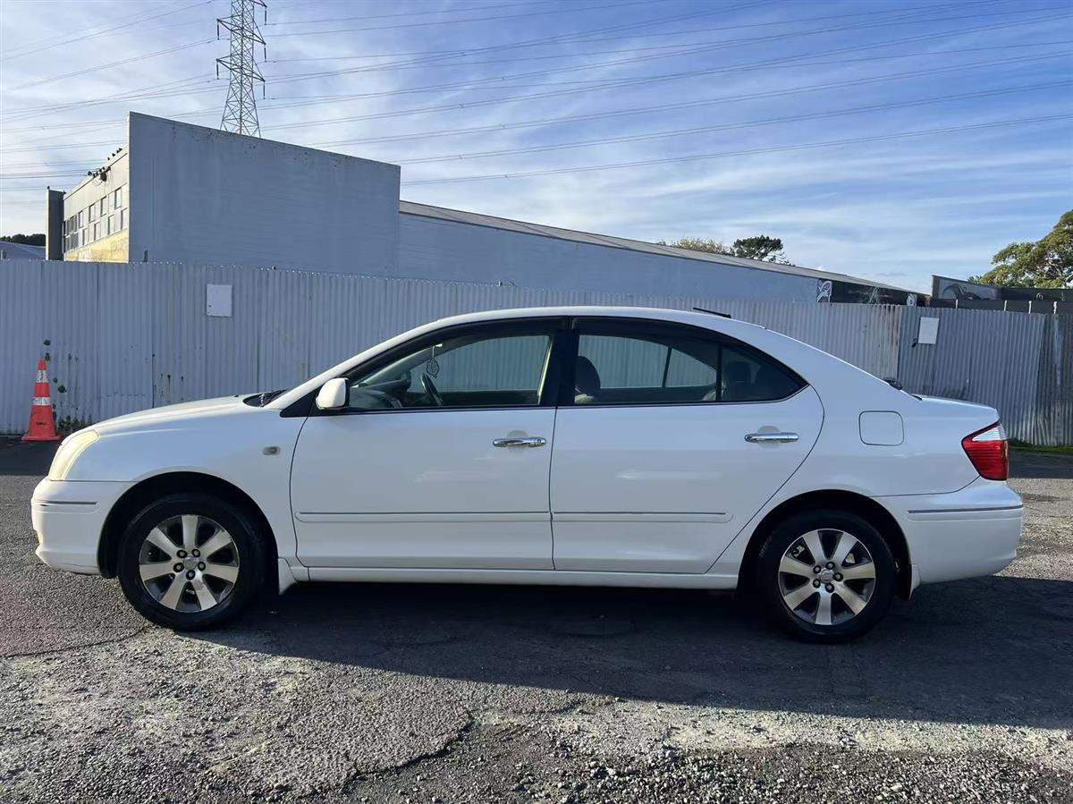 2004 Toyota Premio Sedan Automatic, 5 seats, White, Petrol, 1,790 cc, 129,821 km