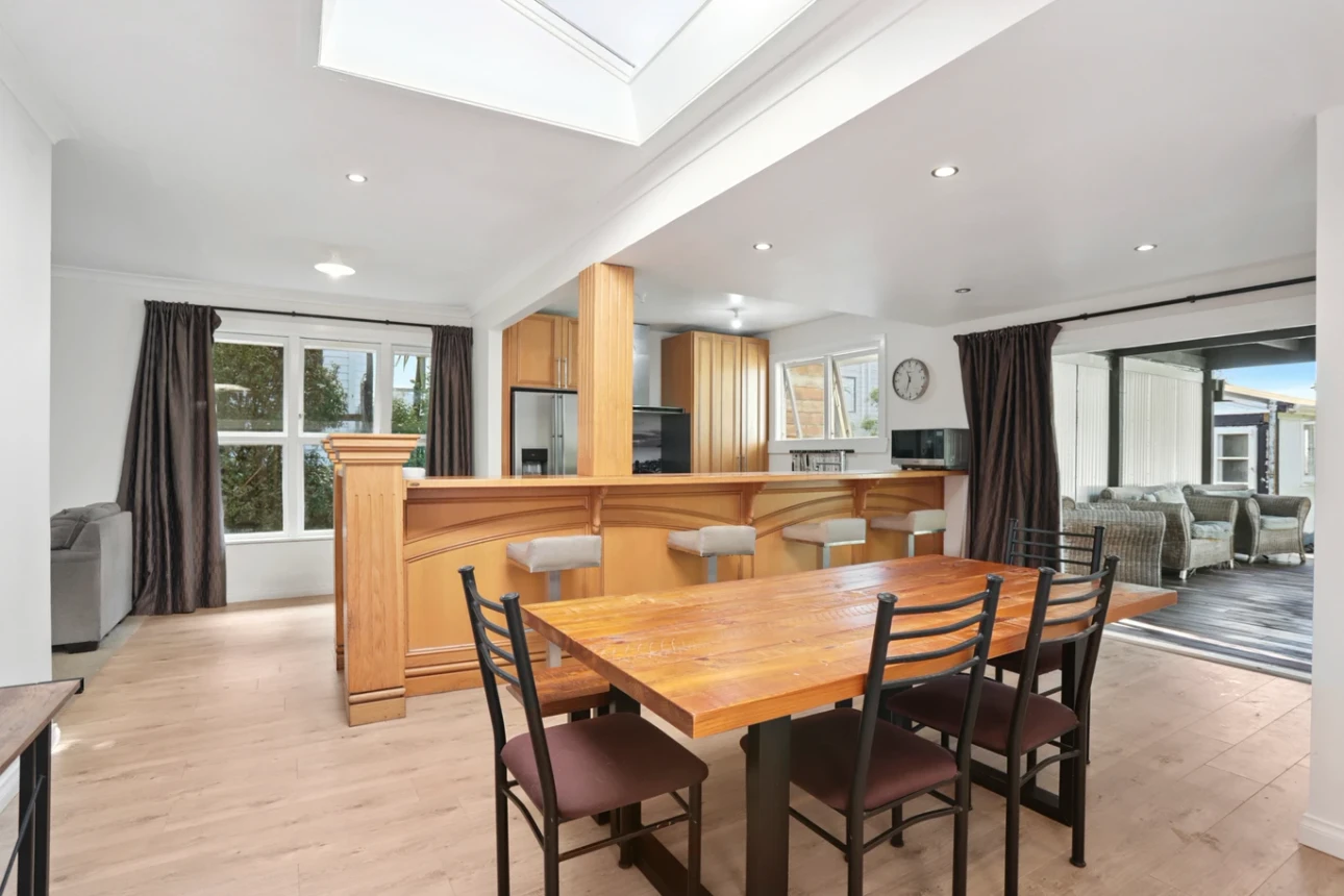 Must sell, 4 beds 1 bath house on 890m2 section, Concept plans are already available, Enjoy effortless access to WestCity, local amenities, and transport links. The vendors are highly motivated and ready to meet the market. ALL CONJUNCTIONALS WELCOME, 15 Kingdale Road, Henderson, Auckland