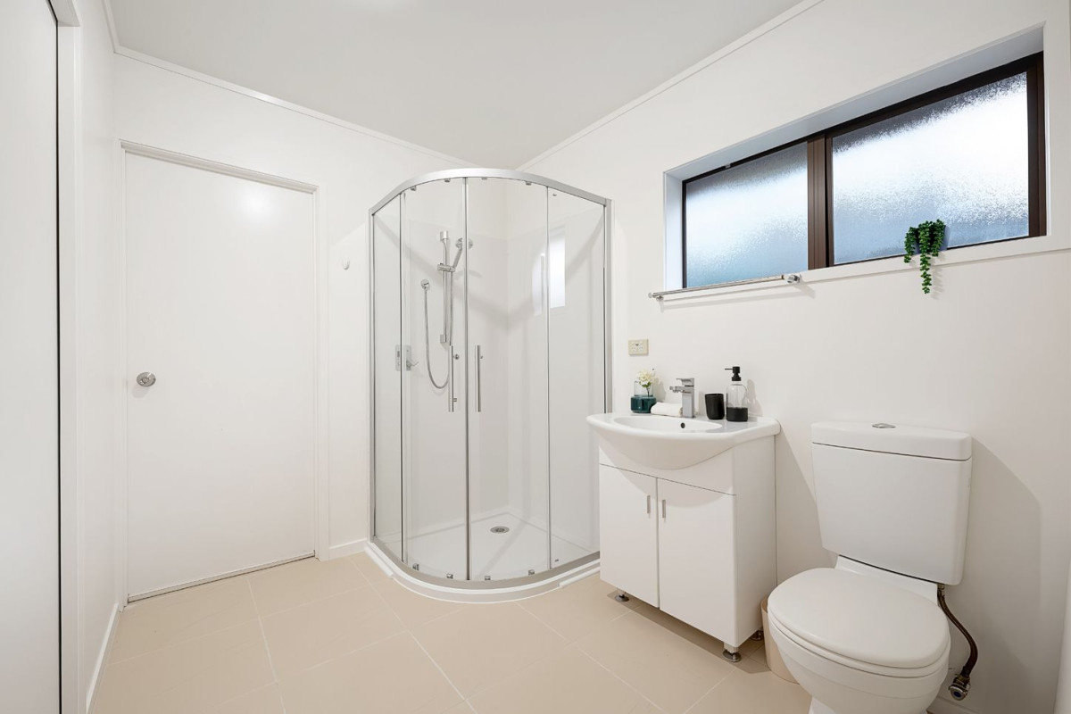 140m2 Brick and tile 2 beds 2 baths house with garage, within walking distance to local schools, shops, and bus stops, with Sturges Road Train Station just a short drive away, 4 Rhinevale Close, Henderson, Auckland