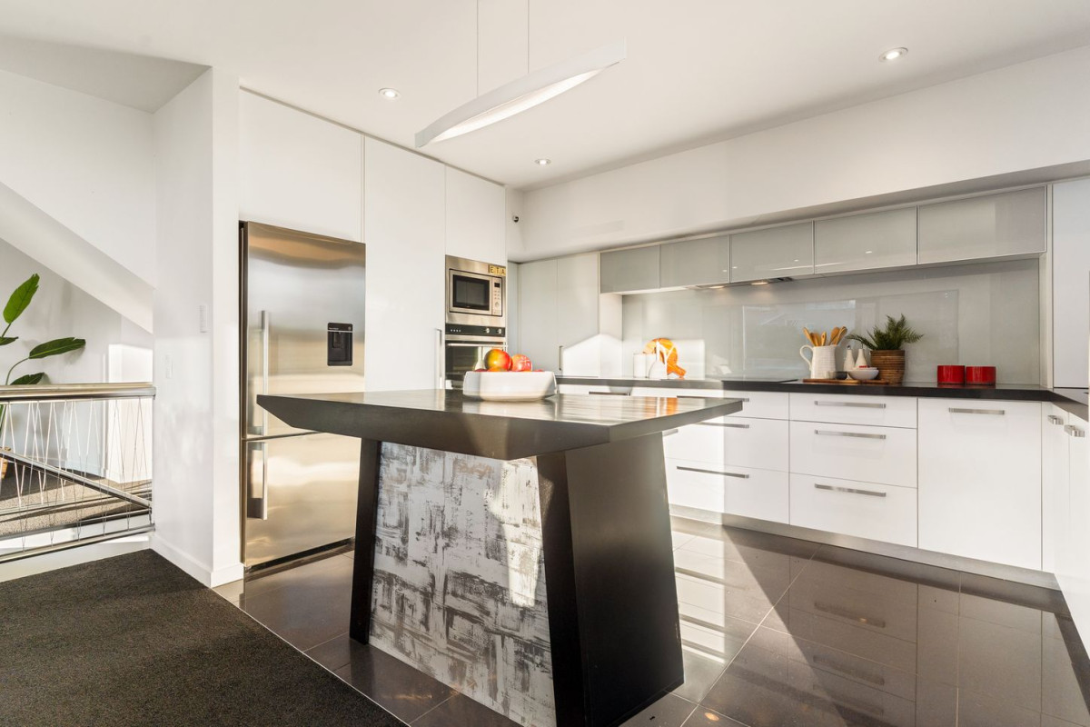 Macleans College zone, Footsteps From the beach, 290m2 4 beds 3 baths house with double garage, close to gulf club, shops, schools, zoned for Macleans College, Bucklands Beach Intermediate, and Bucklands Beach Primary, 7 Whitcombe Road, Bucklands Beach, Auckland