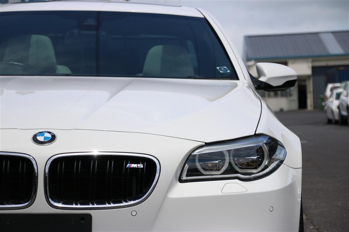 2012 BMW M5 V8 Twin-Turbo,4,400 cc, 141,000 km NZ New, Sedan Tiptronic, 5 seats, Petrol,