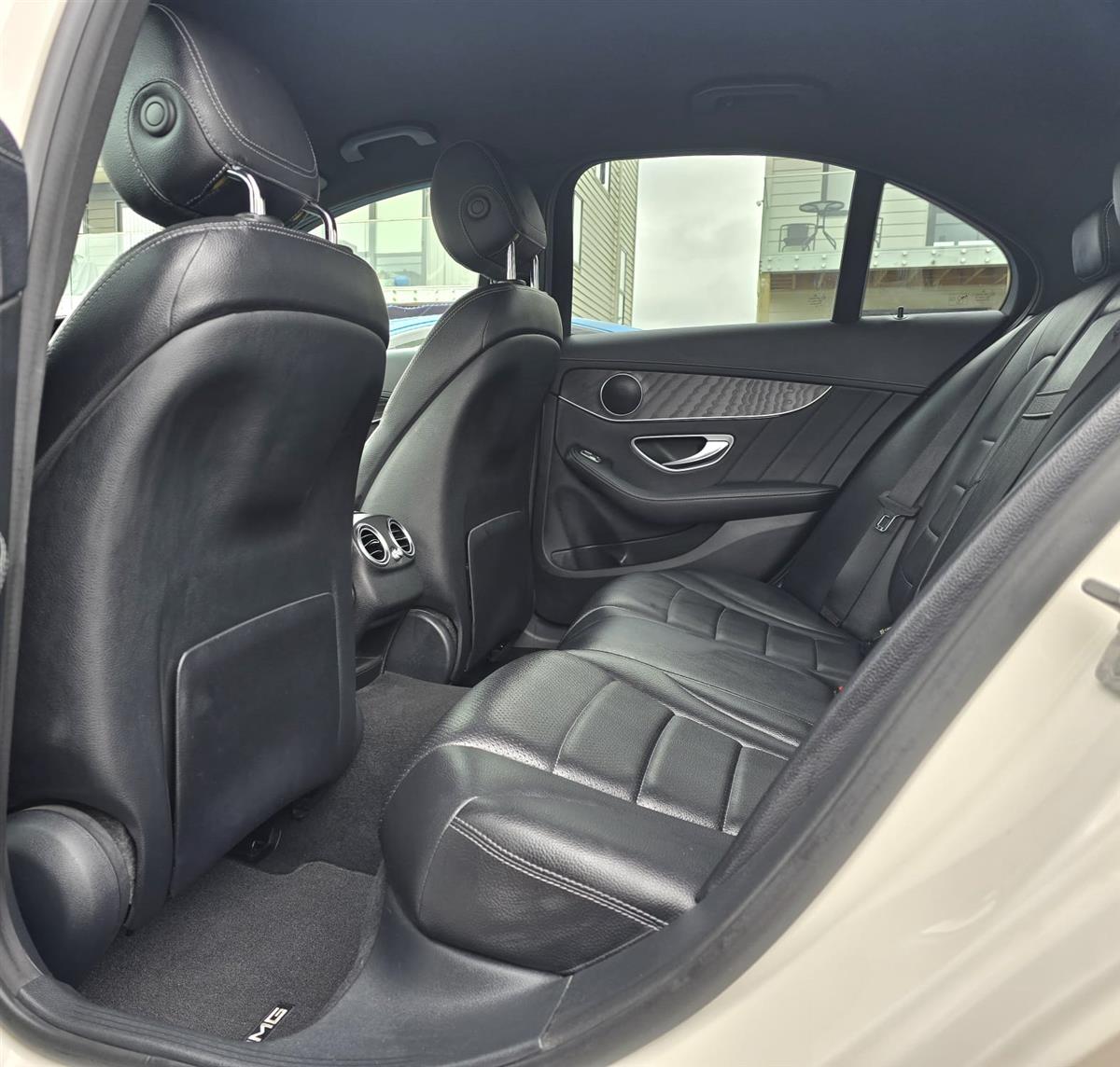 2015 Mercedes-Benz C 200 **Push Start**Cruise Control**Fully Leather & Electric Seats**Reversing Camera** Sedan Automatic, 5 seat, Petrol, 1,991 cc, 69,134 km