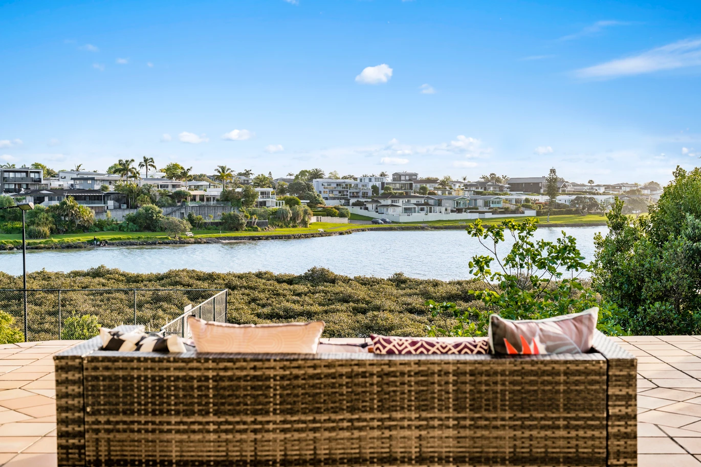 Overseas Vendor Must sell, 720m2 Sea views 5 beds 5 baths house with triple garage and A self-contained guest wing, car room, music room, office, swimming pool, the full-sized tennis court. A sauna, private gym, and children’s playground, direct beach access from the backyard for sunrise kayaking, moments from Half Moon Bay’s shops, 38 Venus Place, Half Moon Bay, Auckland