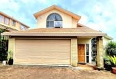 For rent, 3 beds 1 bath house with double garage, available 6th June, 29B Ribbonwood Crescent, Goodwood Heights, Auckland