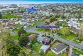 Fully renovated 2 beds 1 bath home with carport, Generous front & backyard, move-in ready, close to schools, seaside reserve, Clendon Shopping Centre, 0.6 km to Roscommon School, 4/60 Moncrieff Avenue, Clendon Park, Auckland