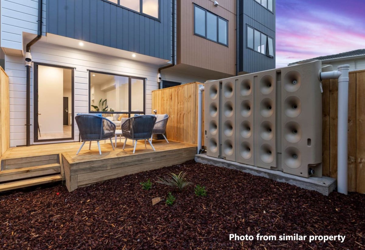 3 beds (1 ensuite) 2 baths home, an extra living space that can be utilized as a study or another lounge area. a car park and a garden shed, close to schools, shops, motorway access, 0.7 km to Royal Road School, 26D Bellringer Road, Massey, Auckland