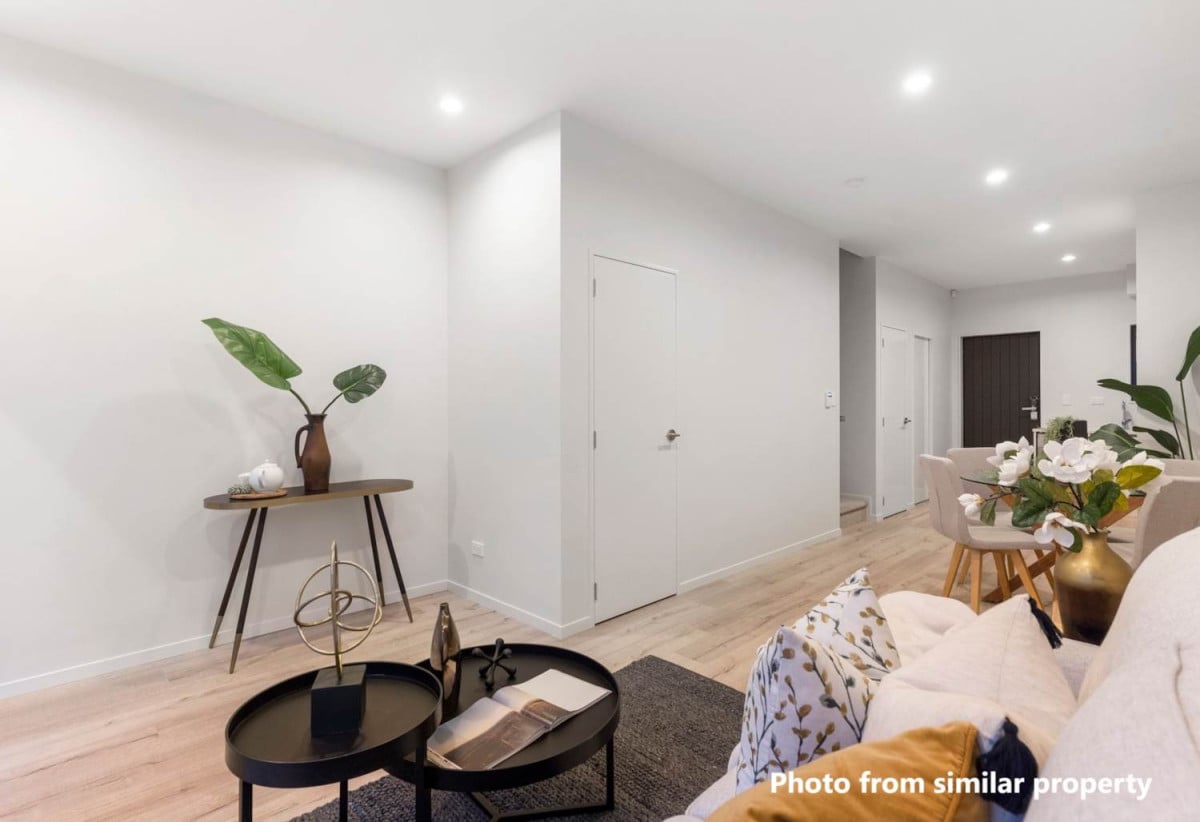 3 beds (1 ensuite) 2 baths home, an extra living space that can be utilized as a study or another lounge area. a car park and a garden shed, close to schools, shops, motorway access, 0.7 km to Royal Road School, 26D Bellringer Road, Massey, Auckland