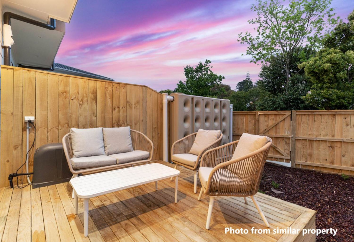 3 beds (1 ensuite) 2 baths home, an extra living space that can be utilized as a study or another lounge area. a car park and a garden shed, close to schools, shops, motorway access, 0.7 km to Royal Road School, 26D Bellringer Road, Massey, Auckland
