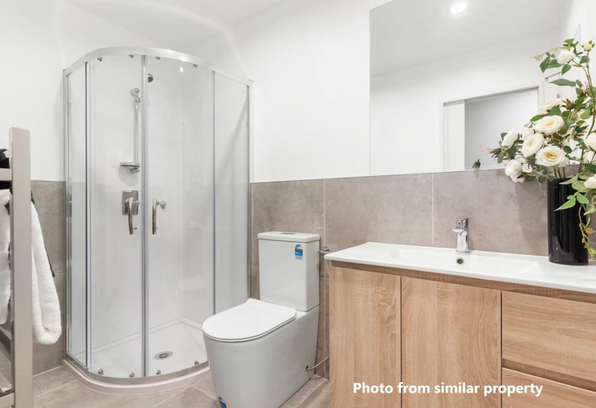 3 beds (1 ensuite) 2 baths home, an extra living space that can be utilized as a study or another lounge area. a car park and a garden shed, close to schools, shops, motorway access, 0.7 km to Royal Road School, 26D Bellringer Road, Massey, Auckland
