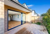 Brandnew standalone 3 beds 2.5 baths house with garage, move-in ready, close to the train station, shops, cafes, schools, child care center and the famous Bruce Pulman Park. Zoned for Kauri Flat School, Mansell Senior School and Papakura High School, 25 John Gray Street, Takanini, Auckland