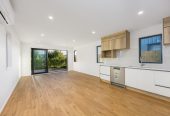 Brandnew standalone 3 beds 2.5 baths house with garage, move-in ready, close to the train station, shops, cafes, schools, child care center and the famous Bruce Pulman Park. Zoned for Kauri Flat School, Mansell Senior School and Papakura High School, 25 John Gray Street, Takanini, Auckland