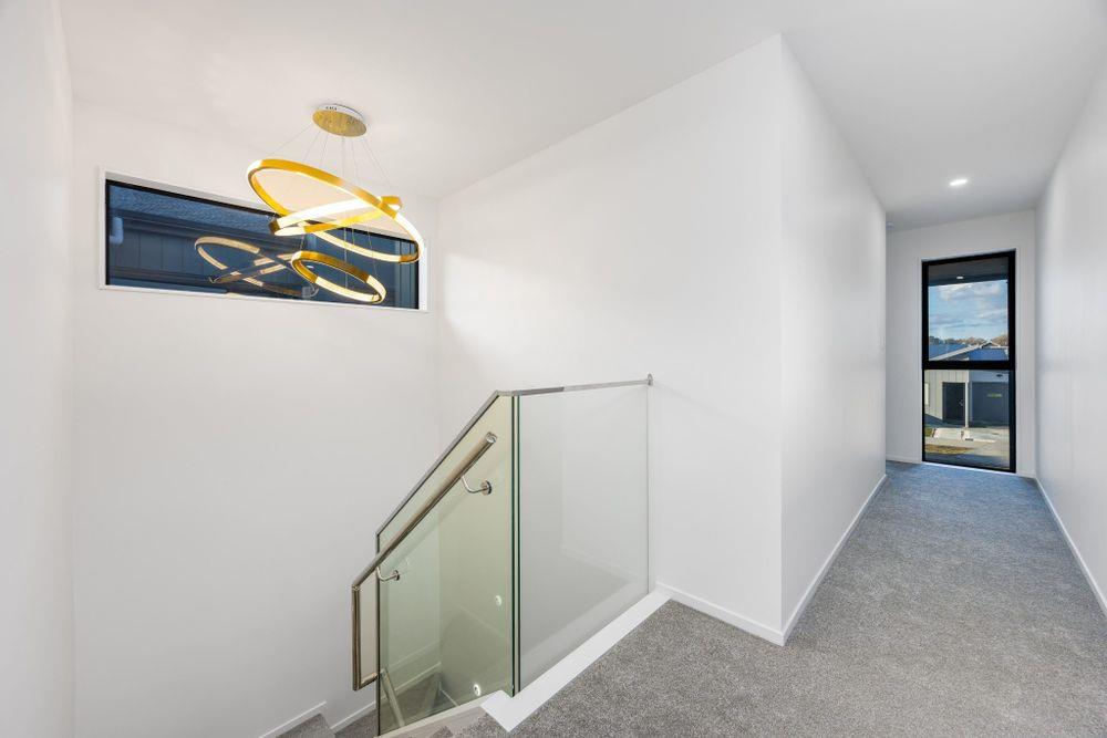 Brandnew standalone 3 beds 2.5 baths house with garage, move-in ready, close to the train station, shops, cafes, schools, child care center and the famous Bruce Pulman Park. Zoned for Kauri Flat School, Mansell Senior School and Papakura High School, 25 John Gray Street, Takanini, Auckland