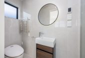 Brandnew standalone 3 beds 2.5 baths house with garage, move-in ready, close to the train station, shops, cafes, schools, child care center and the famous Bruce Pulman Park. Zoned for Kauri Flat School, Mansell Senior School and Papakura High School, 25 John Gray Street, Takanini, Auckland