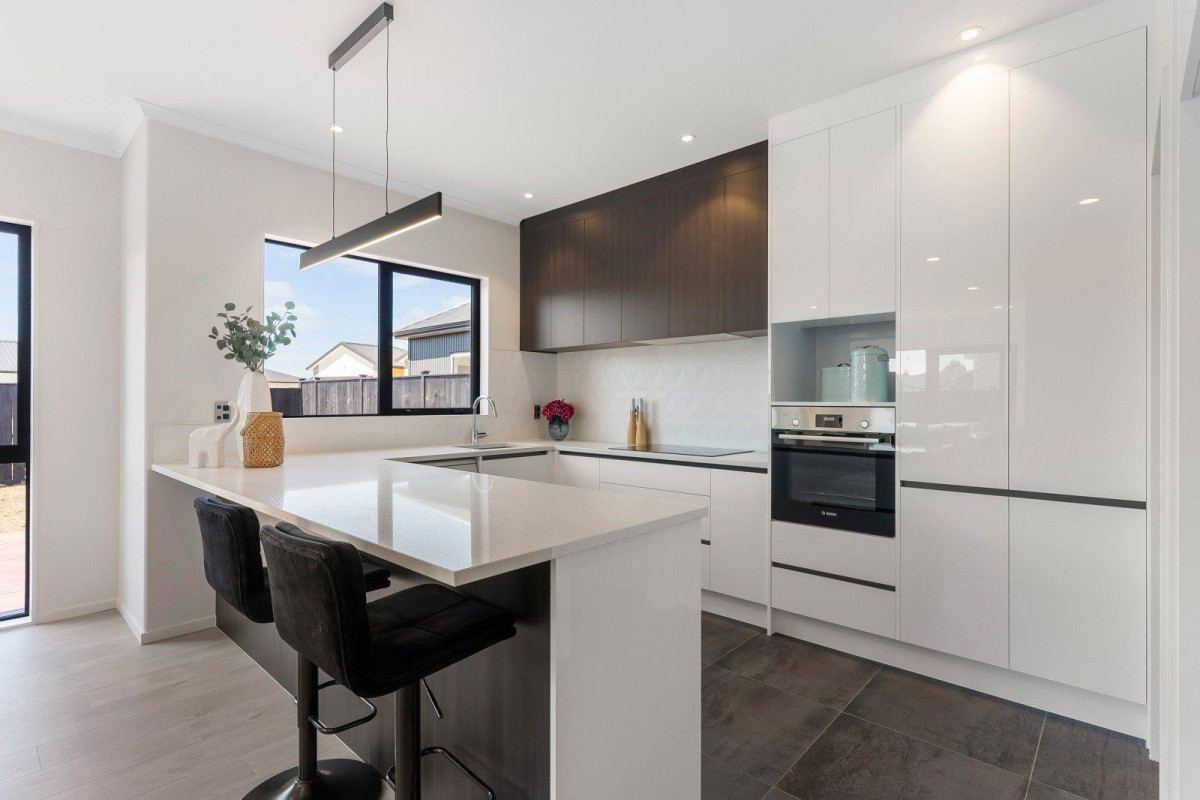10-Year Master Build Guarantee, 175m2 Brandnew 4 beds (2 ensuites) 3 baths house with double garage on 500m2 section, Surrounded by quality homes in a desirable community, 13 Arahi Road, Clevedon, Auckland