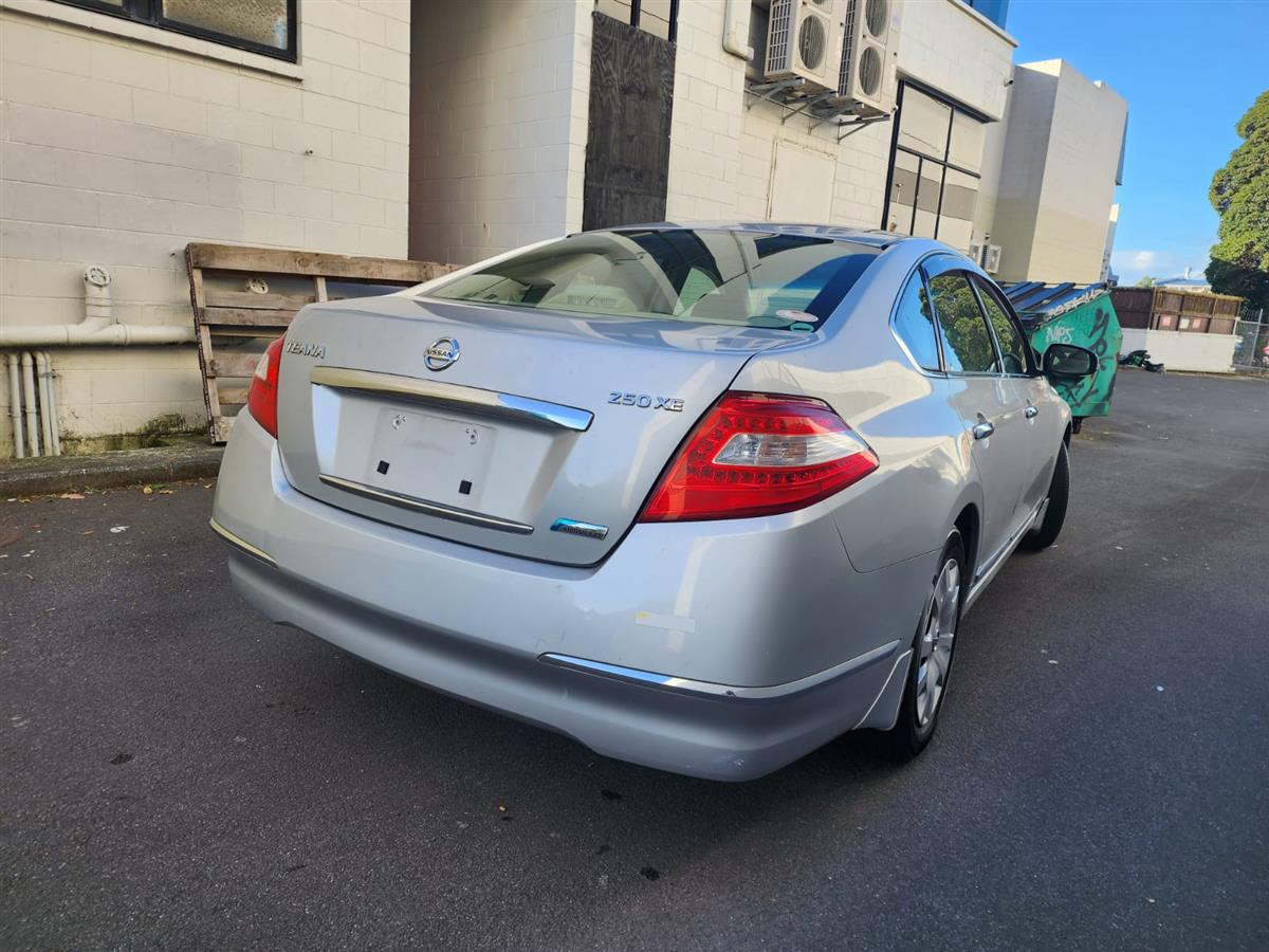 2012 Nissan Teana 250G Sedan Automatic, Silver, 5 seats, Petrol, 2 owners, 2,490 cc, 83,525 km