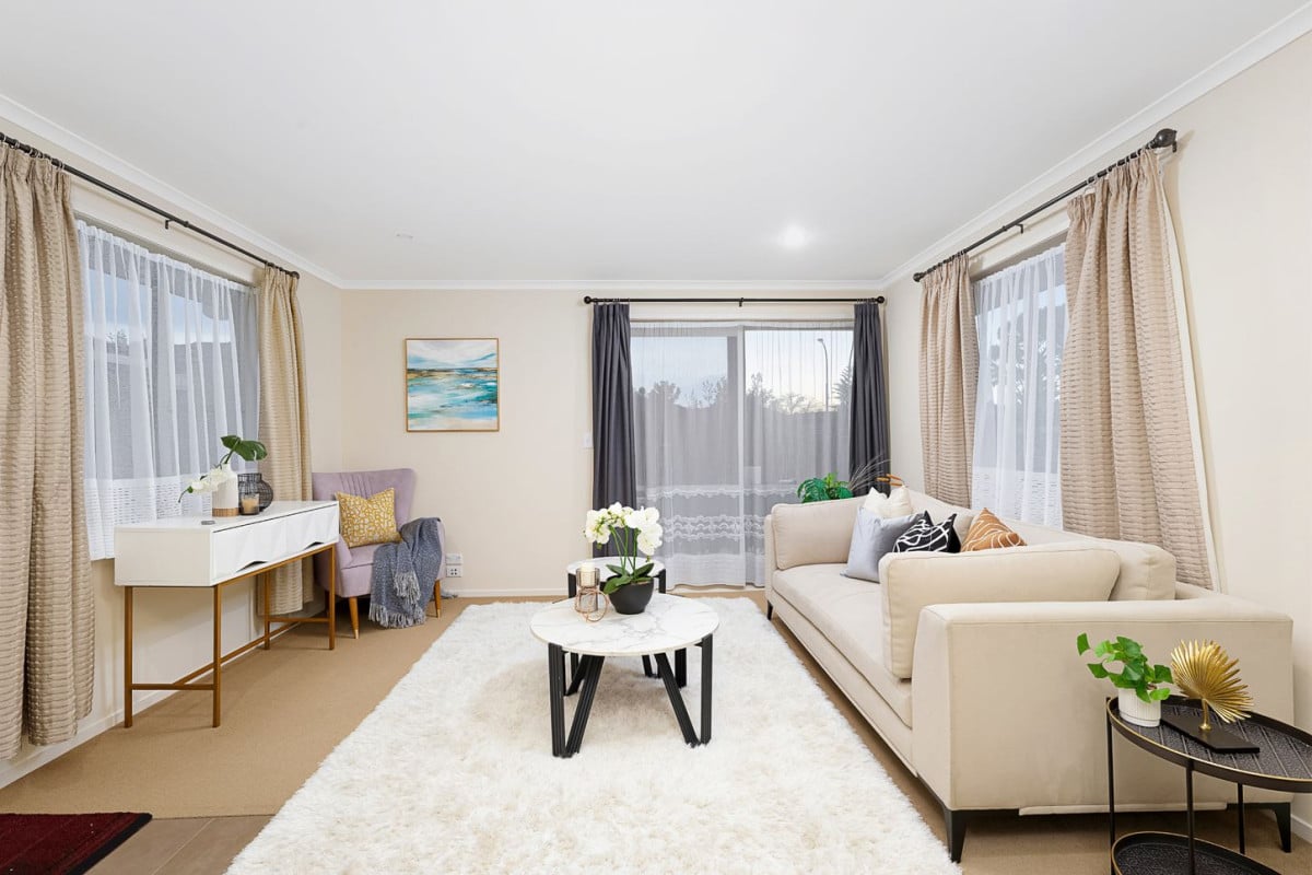 120m2 Brick and tile 3 beds 2 baths house with garage on 351m2 section, just moments from Glen Eden’s vibrant village centre with its array of cafes, shops, and supermarkets. The Glen Eden train station, Zoned for local schools including Glen Eden School and near popular parks like Parrs Park, 23 Anna Lane, Glen Eden, Auckland