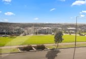 Owner Moving Overseas – Must Sell, 7 beds 6.5 baths house with double garage and 2 beds granny on 377m2 section, close to Ormiston Town Centre, parks, schools, zoned for Te Uho o Te Nikau Primary School, Ormiston Junior College, and Ormiston Senior College, 8 Hauhake Road, Flat Bush, Auckland