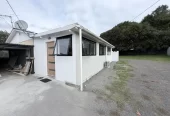For rent, Newly Renovated 3 beds 1 bath house, Available now, 2/33 Ashlynne Avenue, Papatoetoe, Auckland