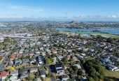 10-Year Master Build Guarantee, Brandnew 3 beds 2 baths home with garage, close to Pukuranga Plaza, 0.3 km to Pakuranga Heights School, 0.4 km to Pakuranga Intermediate, 2D Grove Lane, Pakuranga Heights, Auckland