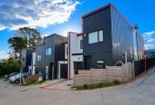 For rent, 3 beds 2 baths townhouse with garage, Available on Mon 11th May, 34 Korokio Lane, Henderson, Auckland