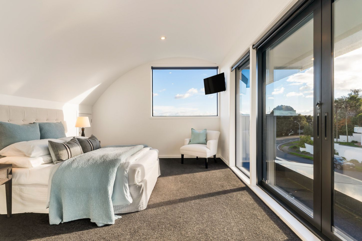 Macleans College zone, Footsteps From the beach, 290m2 4 beds 3 baths house with double garage, close to gulf club, shops, schools, zoned for Macleans College, Bucklands Beach Intermediate, and Bucklands Beach Primary, 7 Whitcombe Road, Bucklands Beach, Auckland