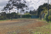 Mortgagee sale, 5 beds 4 baths house with double garage on 8094m2 section, close to Ormiston and Manukau shoppingcentres, motorway access, 378 Redoubt Road, Totara Park, Auckland