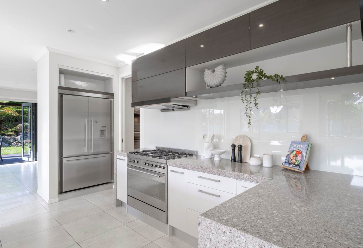 437m2 Resort – Style Luxury 6 beds 4 baths house with triple garage on 3542m2 section, just minutes from Albany, motorway access, and top schools including Kristin and Pinehurst Schools, Upper Harbour Primary School, Albany Junior and Senior High Schools, 30 Wicklam Lane, Greenhithe, Auckland